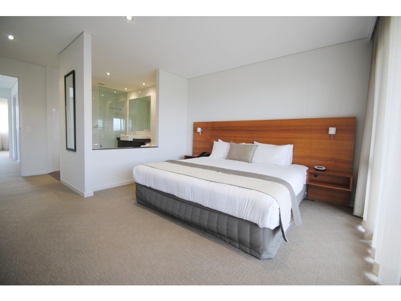 1304 Birkdale Pl, Magenta NSW 2261