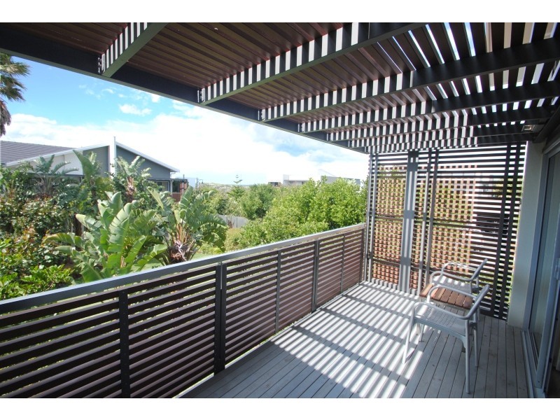 1304 Birkdale Pl, Magenta NSW 2261