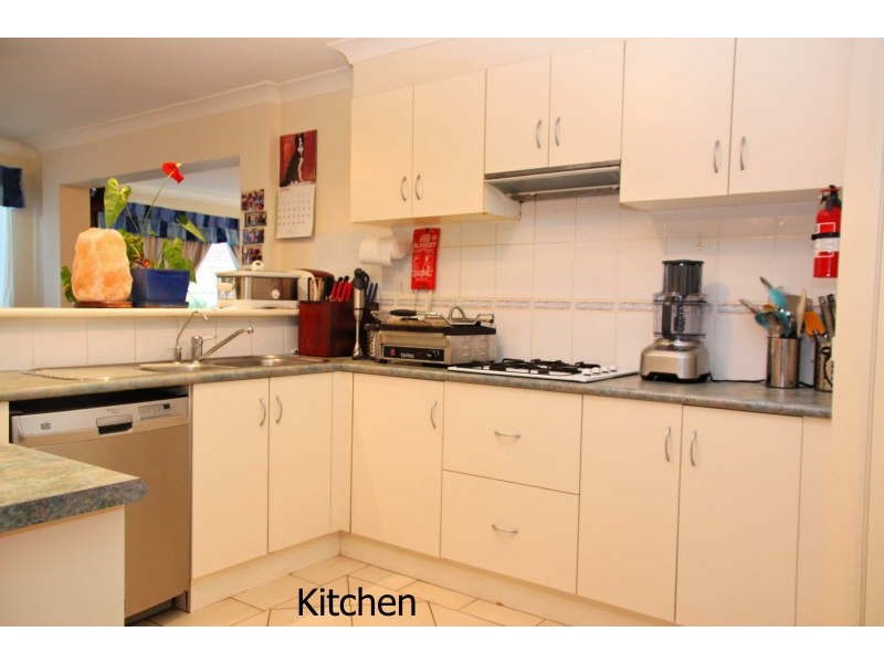 3 Iain Close, Hamlyn Terrace NSW 2259