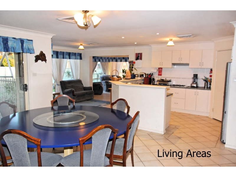 3 Iain Close, Hamlyn Terrace NSW 2259