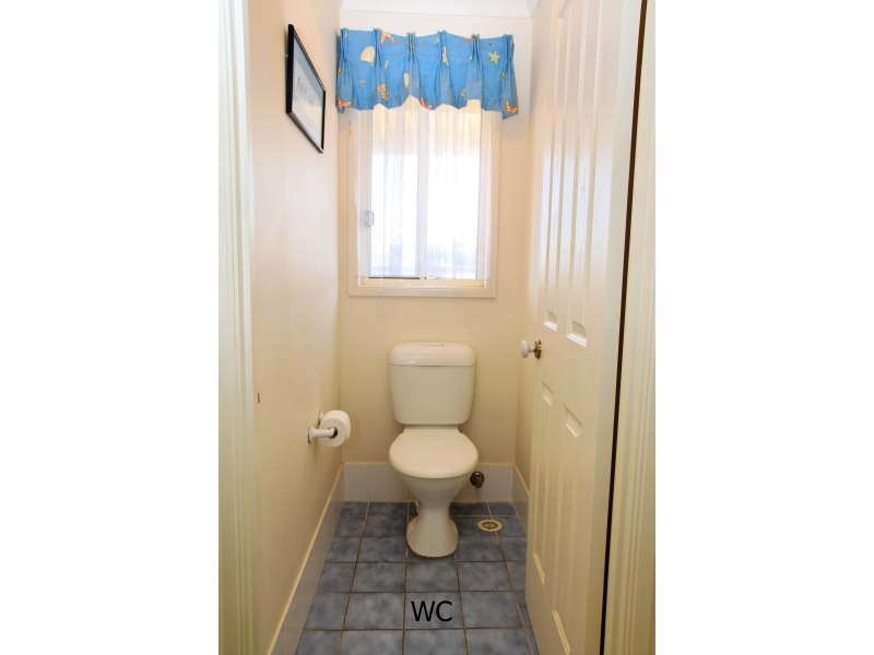 3 Iain Close, Hamlyn Terrace NSW 2259