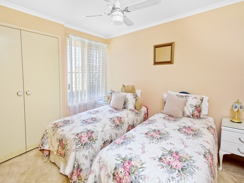 79 Lancaster Parade, Bateau Bay NSW 2261