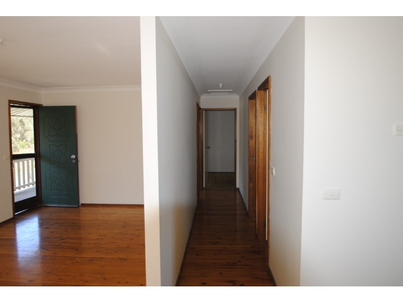 6 Hillcrest Ave, Tacoma NSW 2259