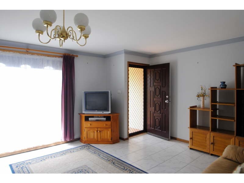 18A Twin Lakes Drive, Lake Haven NSW 2263