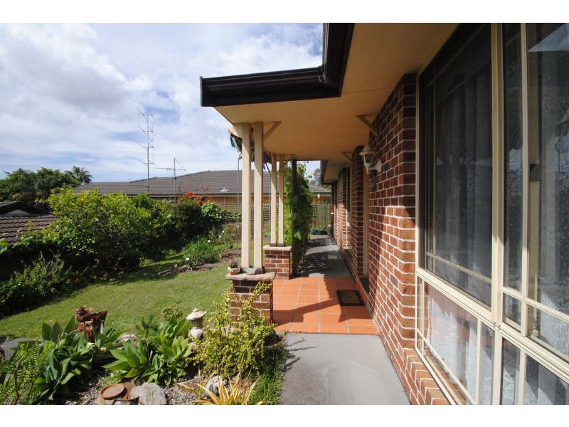 18A Twin Lakes Drive, Lake Haven NSW 2263