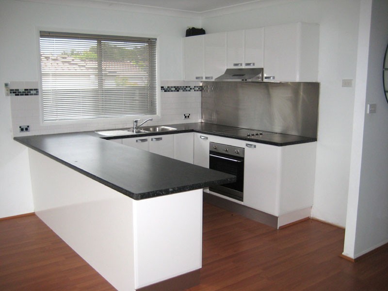 11 Harold Close, Bateau Bay NSW 2261