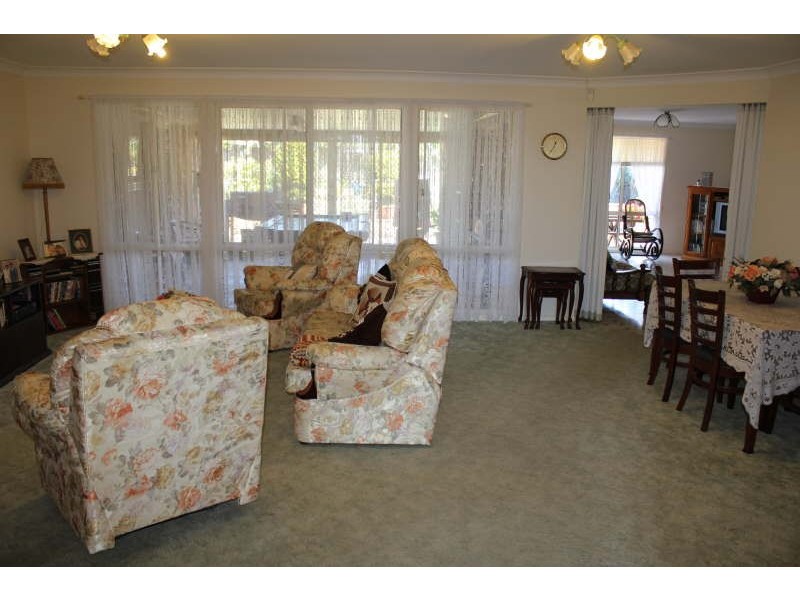22 Plane Tree Circuit, Woongarrah NSW 2259