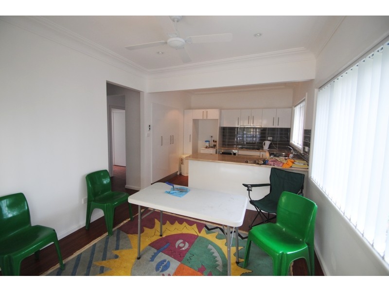 9 Hume Blvd, Killarney Vale NSW 2261