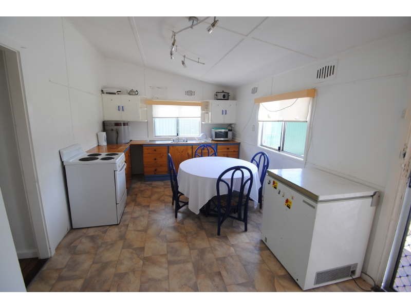 4 Oakland Street, Wyongah NSW 2259