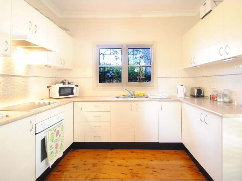 72 Manuka Parade, Gorokan NSW 2263