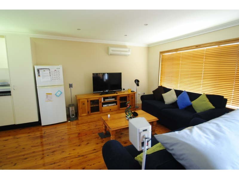 10 Resthaven Avenue, Charmhaven NSW 2263