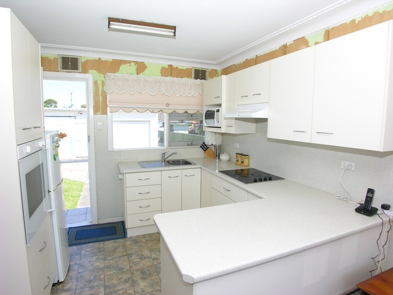 29 Shortland Avenue, Killarney Vale NSW 2261