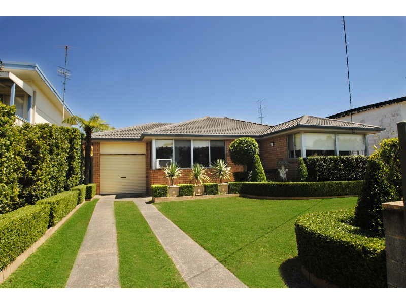 48 Woolana Avenue, Budgewoi NSW 2262