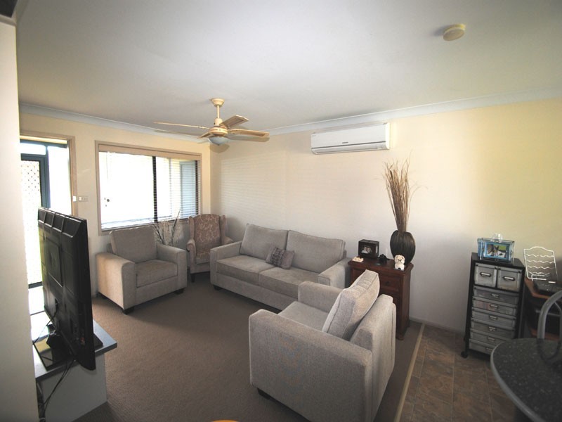 26 Spring Valley Avenue, Gorokan NSW 2263