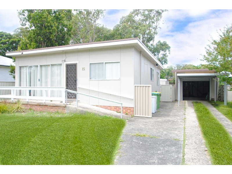 15 Howelston Road, Gorokan NSW 2263