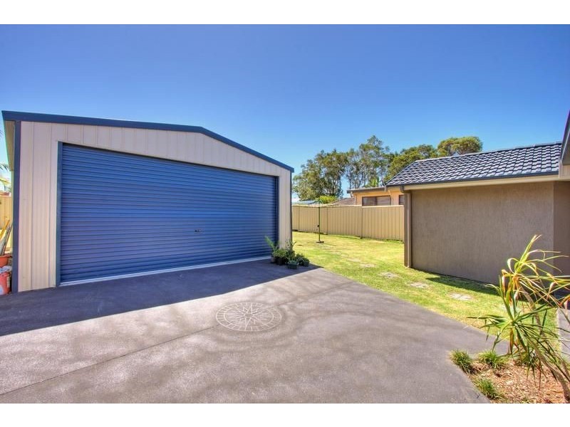 69 Brooke Avenue, Killarney Vale NSW 2261