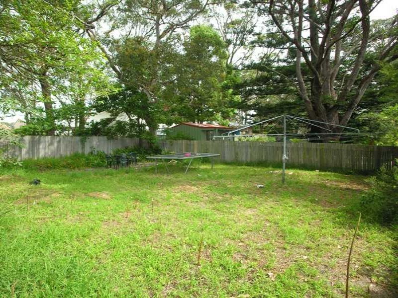 700 The Entrance Road, Bateau Bay NSW 2261