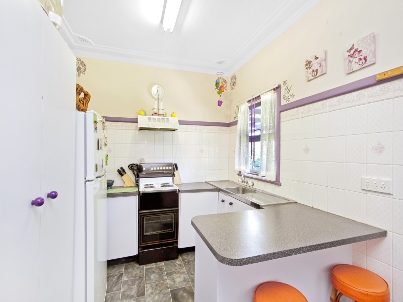 11 Kantara Road, Canton Beach NSW 2263