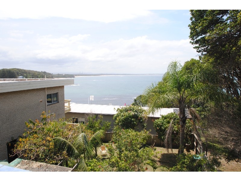 8 Bush Street, Norah Head NSW 2263