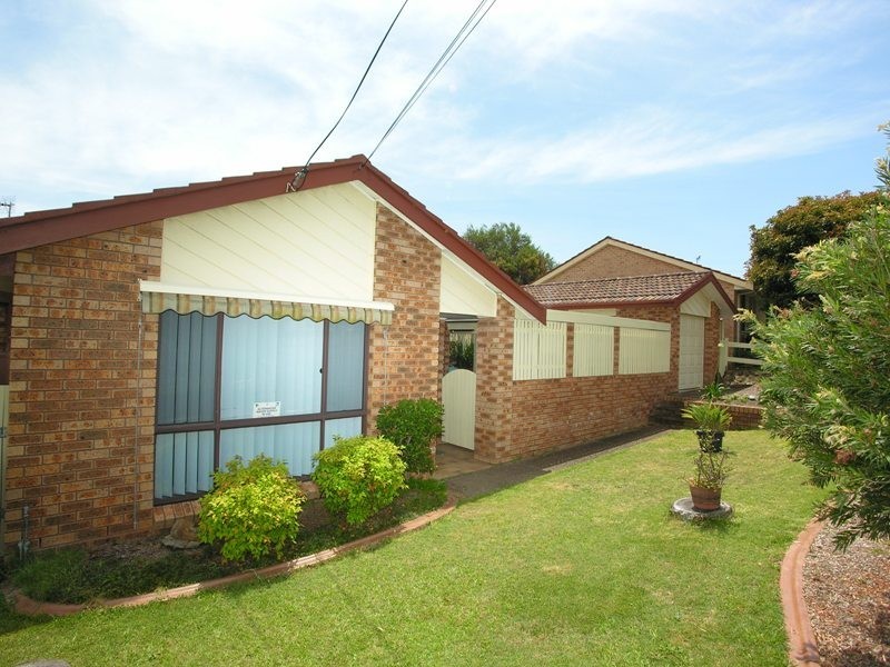 149 Cresthaven Avenue, Bateau Bay NSW 2261