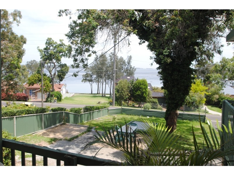 145 Scenic Dr, Budgewoi NSW 2262