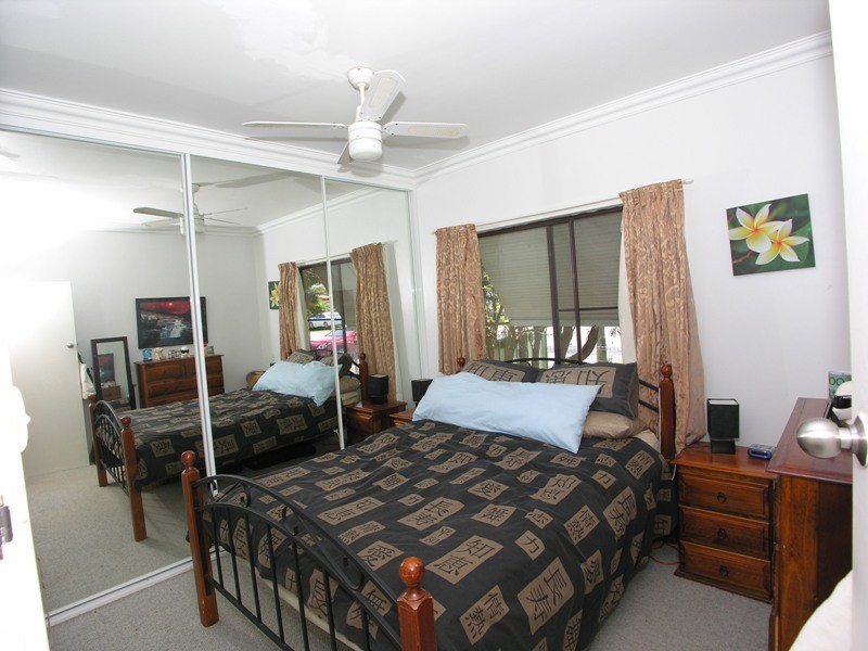 12 Flinders Avenue, Killarney Vale NSW 2261