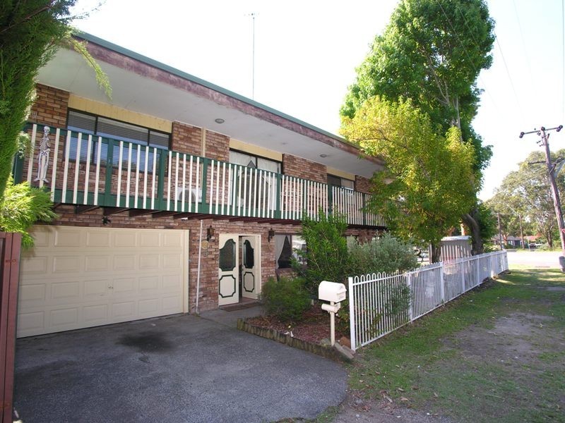 2 Gregory Street, Berkeley Vale NSW 2261