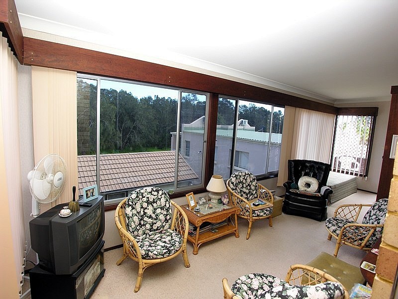 53 Lakeside Parade, The Entrance NSW 2261