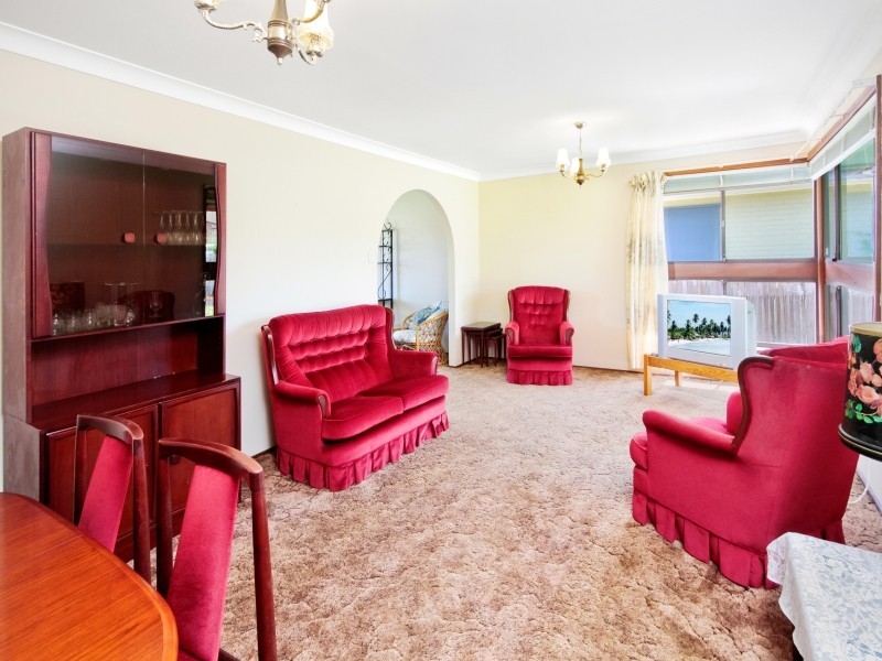 27 Seventh Avenue, Toukley NSW 2263