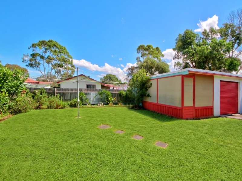 27 Seventh Avenue, Toukley NSW 2263