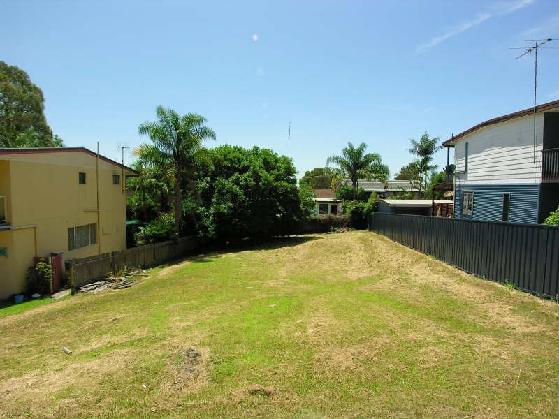 43 Hillside Drive, Berkeley Vale NSW 2261