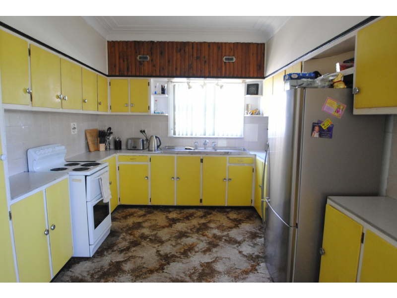 37 Soldiers Point Drive, Norah Head NSW 2263