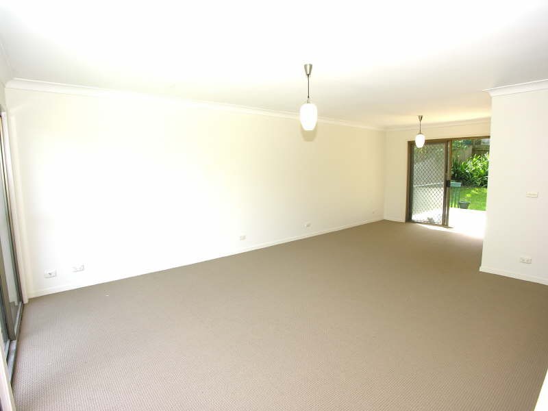 37 Shannon Parade, Berkeley Vale NSW 2261