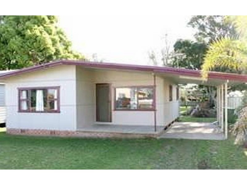 4 Lakeview Avenue, Gorokan NSW 2263