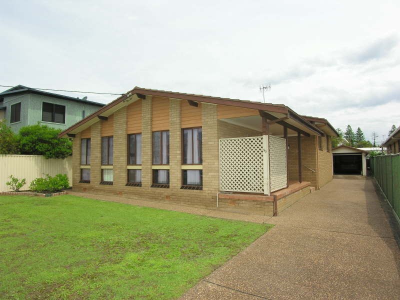 99 McLachlan Avenue, Shelly Beach NSW 2261