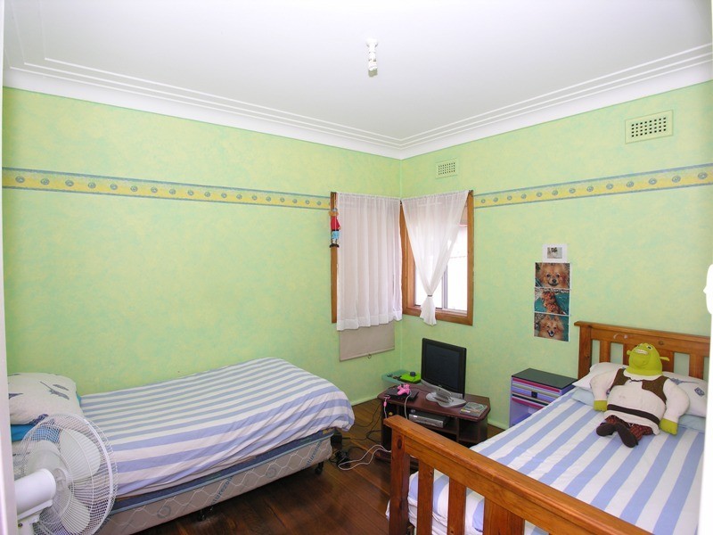 5 South Street, Killarney Vale NSW 2261