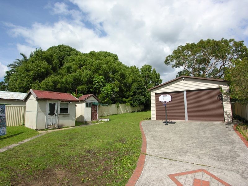 5 South Street, Killarney Vale NSW 2261