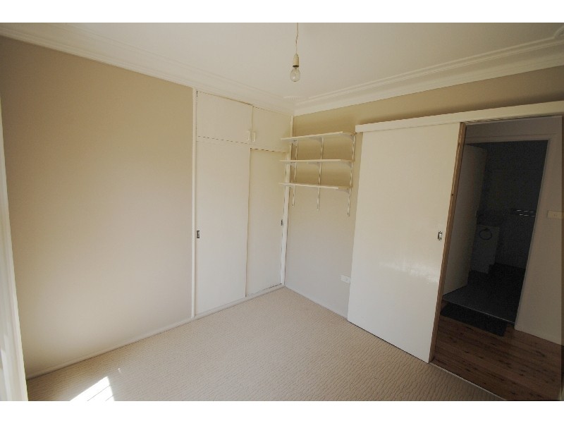 19 Tumbi Creek Rd, Berkeley Vale NSW 2261