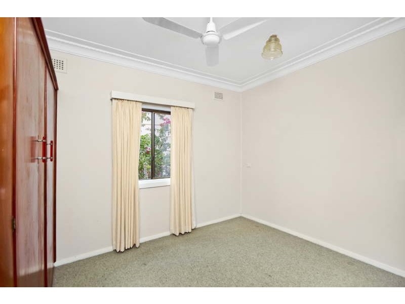 14 Canton Beach Road, Toukley NSW 2263