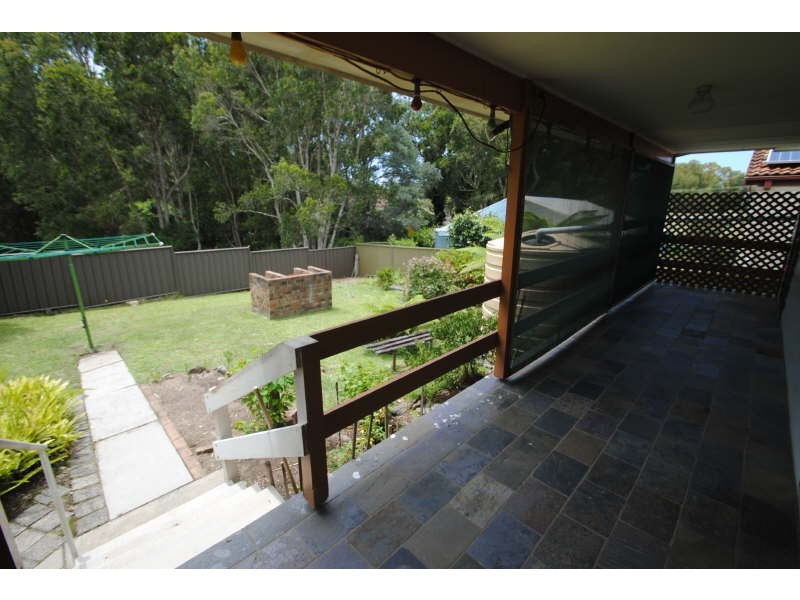 6 Azalea Close, Lake Munmorah NSW 2259