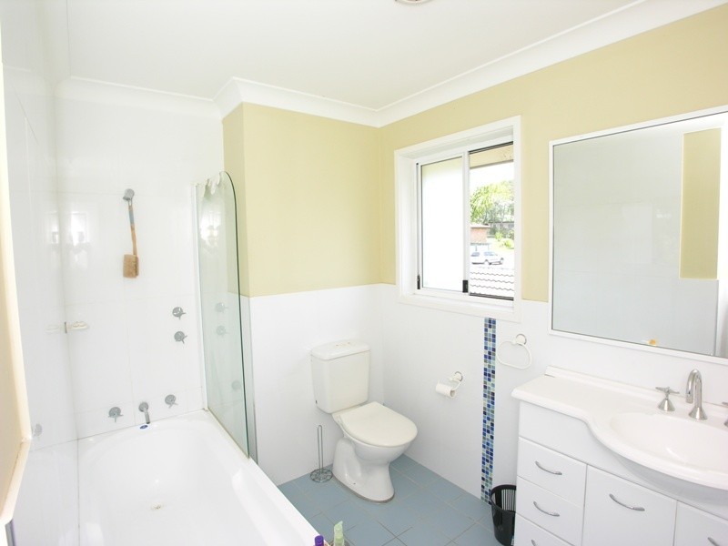 185 Bateau Bay Road, Bateau Bay NSW 2261