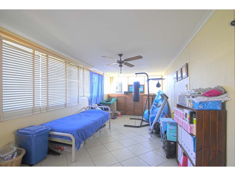 11 Kapala Avenue, Summerland Point NSW 2259