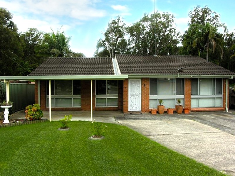 3 Loxley Close, Berkeley Vale NSW 2261