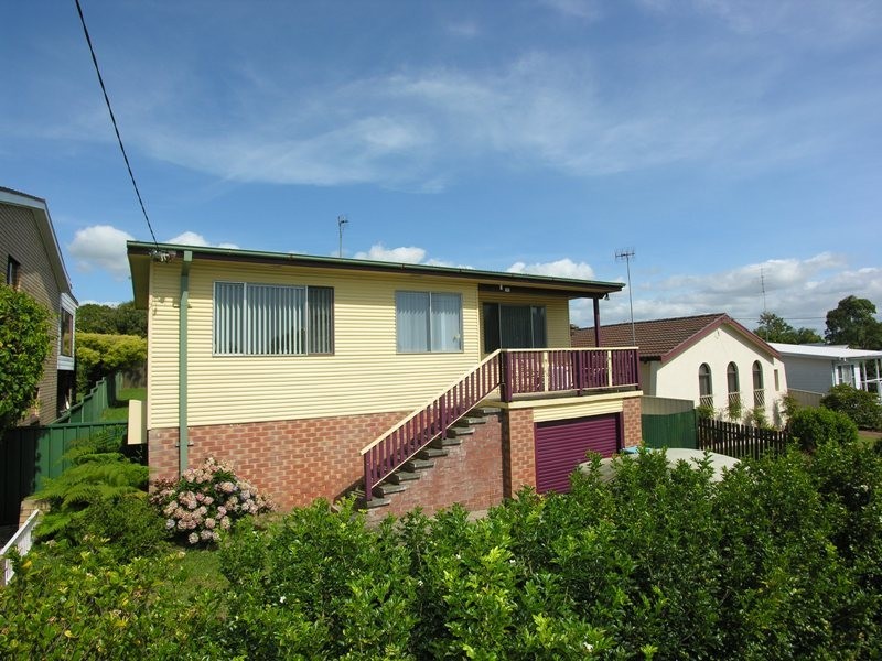 27 Brooke Avenue, Killarney Vale NSW 2261
