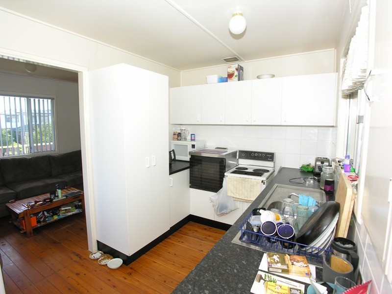 27 Brooke Avenue, Killarney Vale NSW 2261