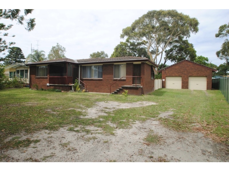27 Hammond road, Toukley NSW 2263