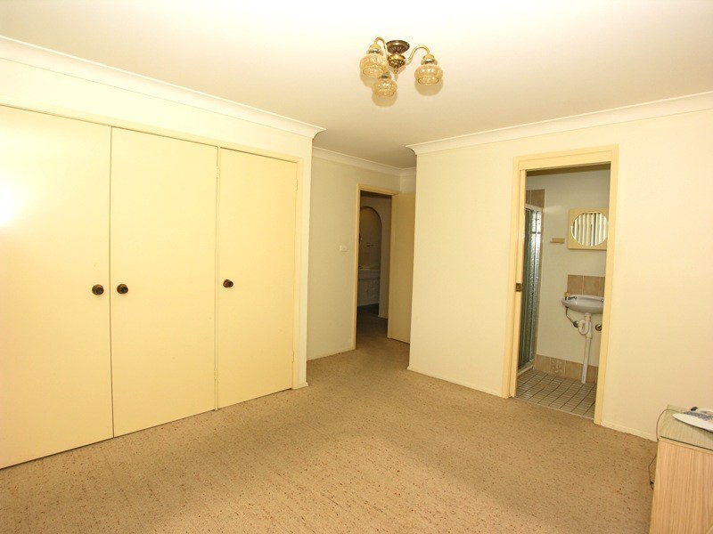 8 East Street, Killarney Vale NSW 2261