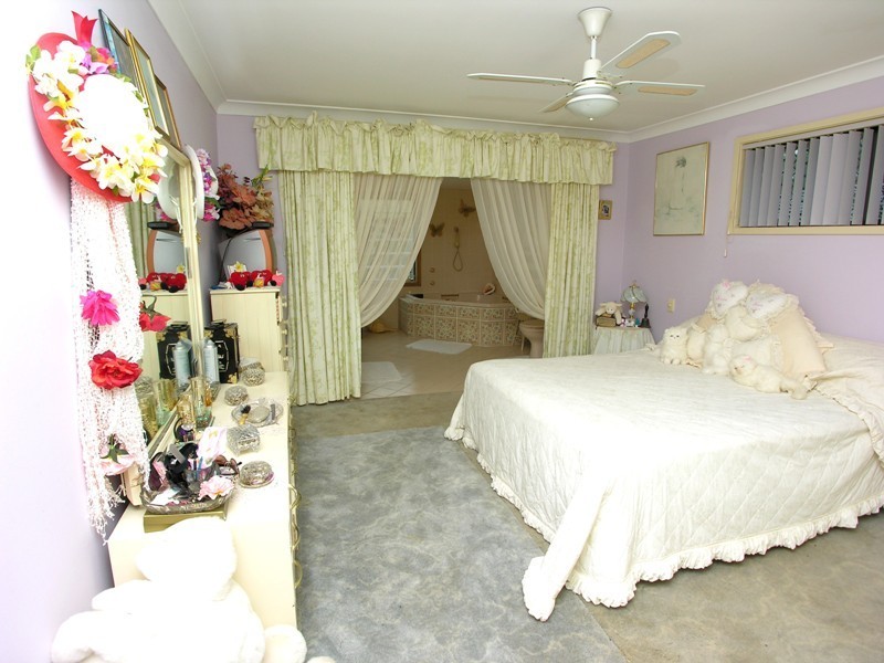 25 Marlowe Road, Bateau Bay NSW 2261