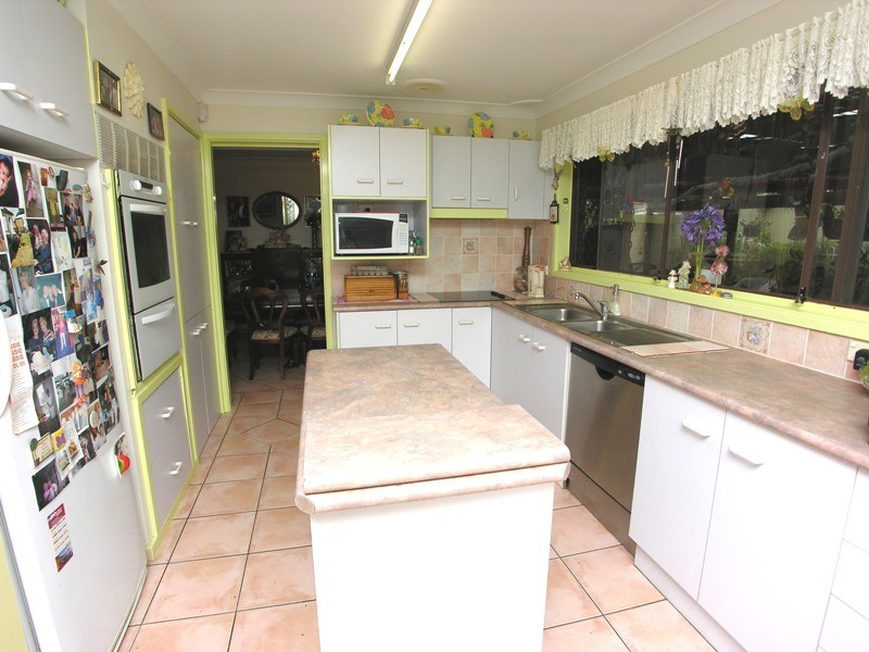 25 Marlowe Road, Bateau Bay NSW 2261