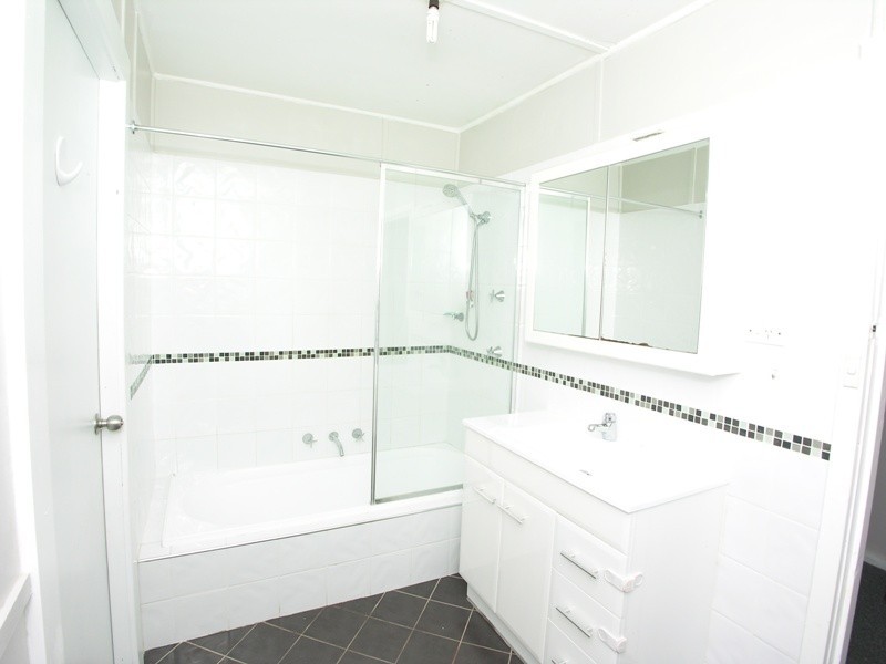 43 Cunningham Road, Killarney Vale NSW 2261